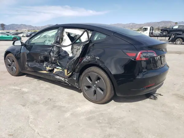 5YJ3E1EA0PF601605 2023 TESLA MODEL 3 - Image 2