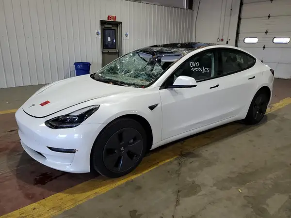 5YJ3E1EA0PF608215 2023 TESLA MODEL 3 - Image 1