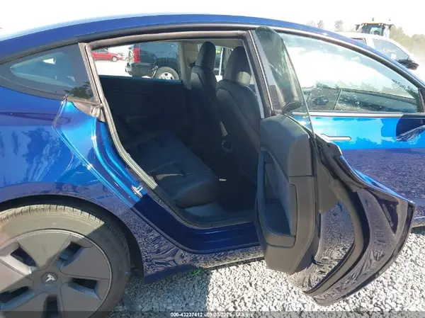 5YJ3E1EA0PF609798 2023 TESLA MODEL 3 - Image 8