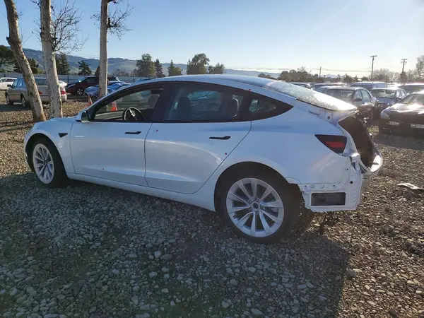 5YJ3E1EA0PF615679 2023 TESLA MODEL 3 - Image 2