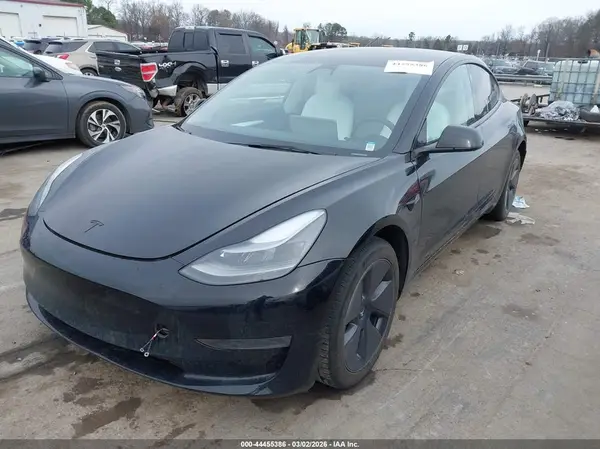 5YJ3E1EA0PF616735 2023 TESLA MODEL 3 - Image 2
