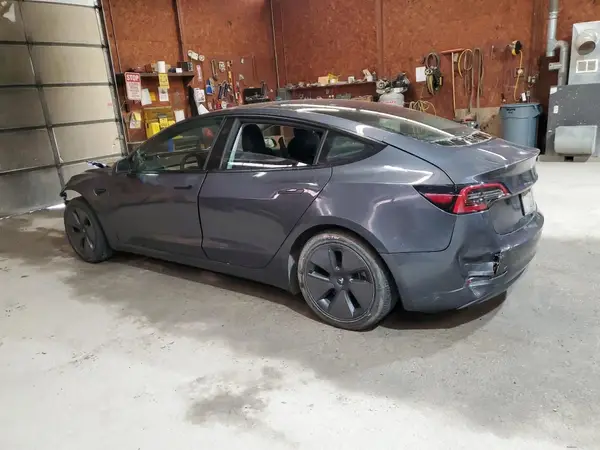 5YJ3E1EA0PF617500 2023 TESLA MODEL 3 - Image 2