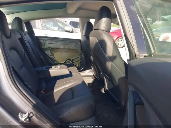 5YJ3E1EA0PF619344 2023 TESLA MODEL 3 - Image 8