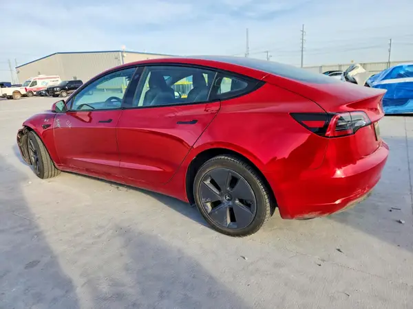 5YJ3E1EA0PF622129 2023 TESLA MODEL 3 - Image 2