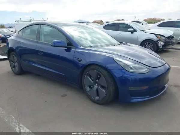5YJ3E1EA0PF623345 2023 TESLA MODEL 3 - Image 1