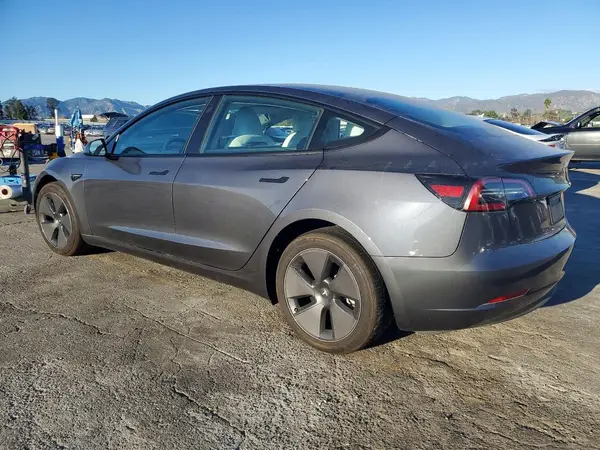 5YJ3E1EA0PF626844 2023 TESLA MODEL 3 - Image 2