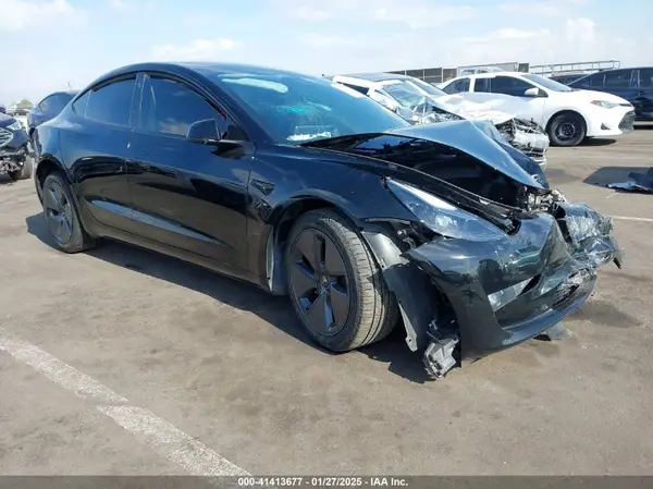 5YJ3E1EA0PF627282 2023 TESLA MODEL 3 - Image 1