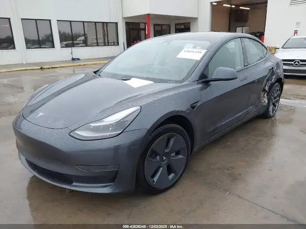 5YJ3E1EA0PF627301 2023 TESLA MODEL 3 - Image 2