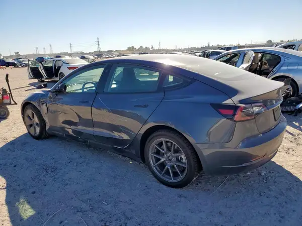 5YJ3E1EA0PF644163 2023 TESLA MODEL 3 - Image 2