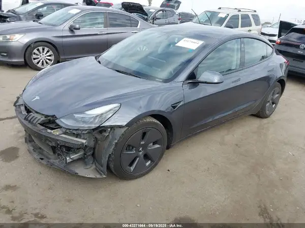5YJ3E1EA0PF644809 2023 TESLA MODEL 3 - Image 2