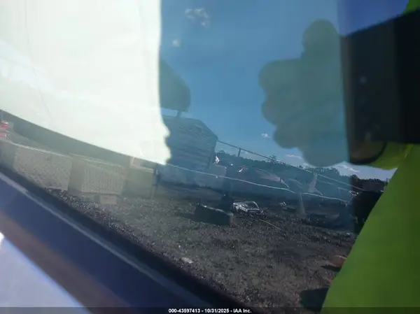 5YJ3E1EA0PF644986 2023 TESLA MODEL 3 - Image 8