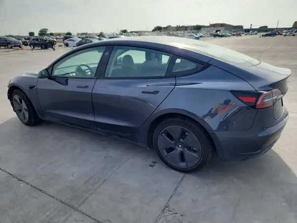 5YJ3E1EA0PF645670 2023 TESLA MODEL 3 - Image 2
