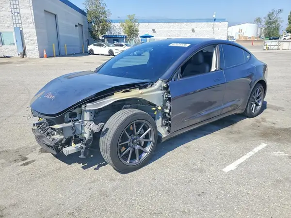 5YJ3E1EA0PF647533 2023 TESLA MODEL 3 - Image 1