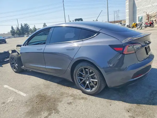 5YJ3E1EA0PF647533 2023 TESLA MODEL 3 - Image 2