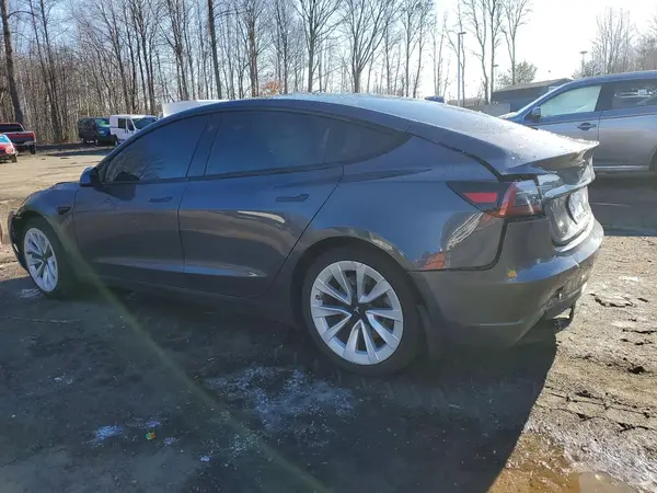 5YJ3E1EA0PF651727 2023 TESLA MODEL 3 - Image 2