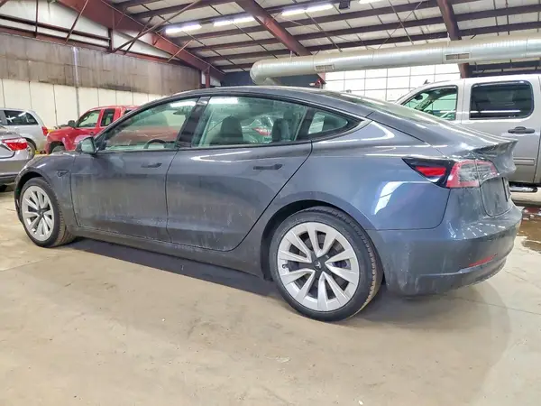 5YJ3E1EA0PF653994 2023 TESLA MODEL 3 - Image 2