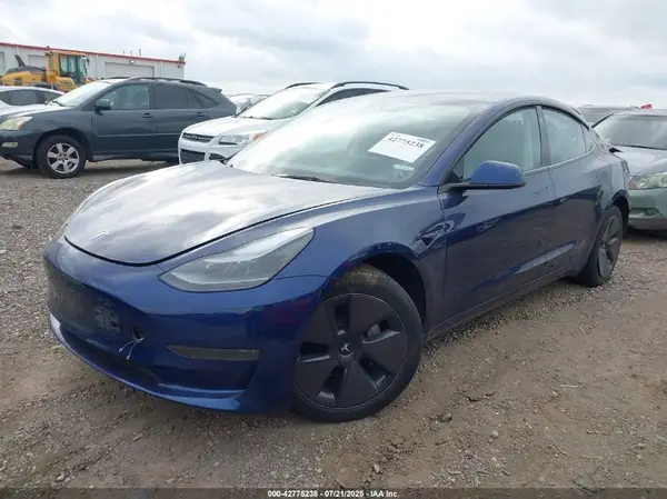 5YJ3E1EA0PF662002 2023 TESLA MODEL 3 - Image 2