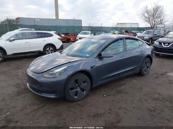5YJ3E1EA0PF662033 2023 TESLA MODEL 3 - Image 2
