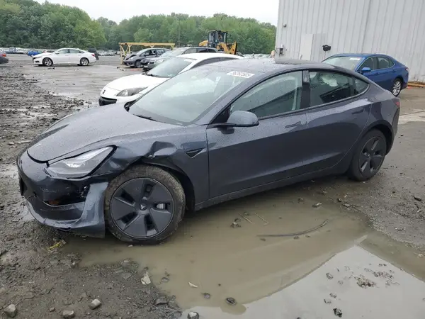 5YJ3E1EA0PF663439 2023 TESLA MODEL 3 - Image 1