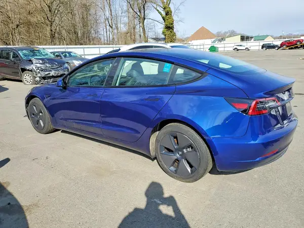 5YJ3E1EA0PF671153 2023 TESLA MODEL 3 - Image 2