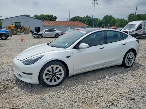 5YJ3E1EA0PF671640 2023 TESLA MODEL 3 - Image 1