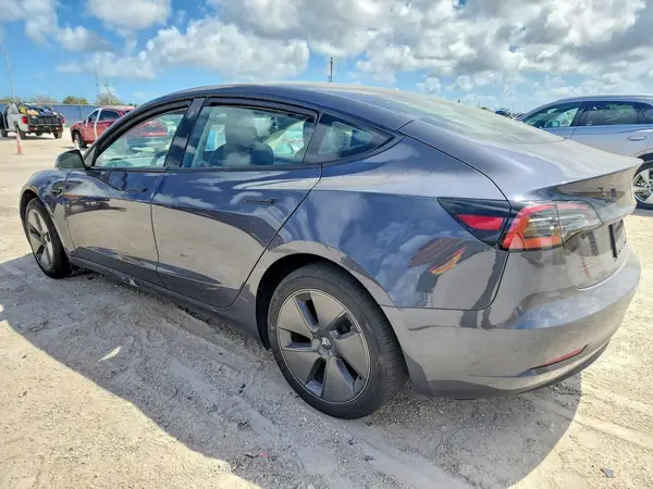 5YJ3E1EA0PF671931 2023 TESLA MODEL 3 - Image 2