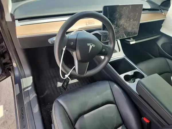 5YJ3E1EA0PF671931 2023 TESLA MODEL 3 - Image 8