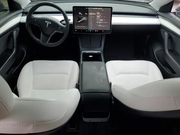 5YJ3E1EA0PF672254 2023 TESLA MODEL 3 - Image 8