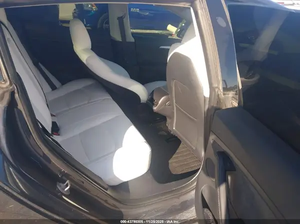 5YJ3E1EA0PF672738 2023 TESLA MODEL 3 - Image 8