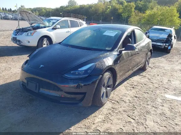 5YJ3E1EA0PF673419 2023 TESLA MODEL 3 - Image 2