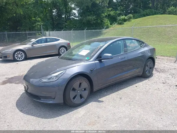 5YJ3E1EA0PF679186 2023 TESLA MODEL 3 - Image 2