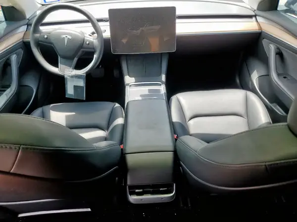 5YJ3E1EA0PF685246 2023 TESLA MODEL 3 - Image 8