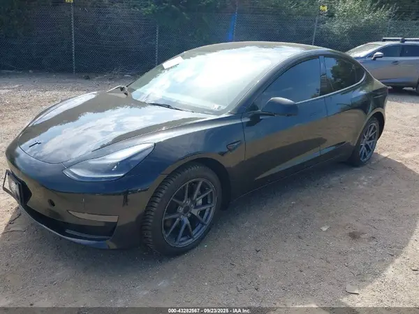 5YJ3E1EA0PF686834 2023 TESLA MODEL 3 - Image 2