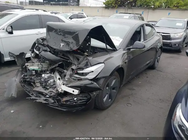 5YJ3E1EA0PF688504 2023 TESLA MODEL 3 - Image 2