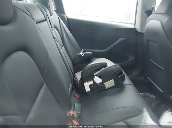 5YJ3E1EA0PF688504 2023 TESLA MODEL 3 - Image 8