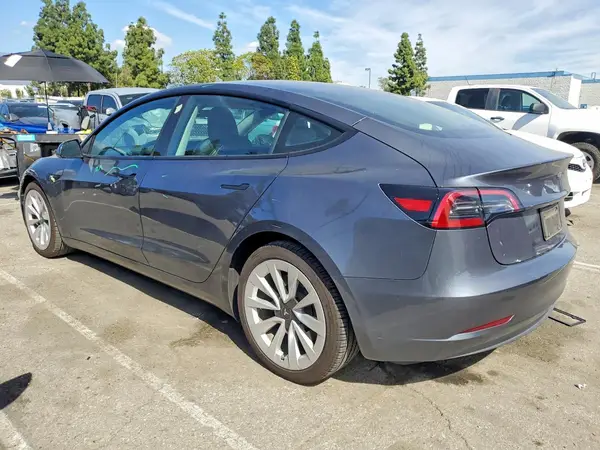5YJ3E1EA0PF691385 2023 TESLA MODEL 3 - Image 2