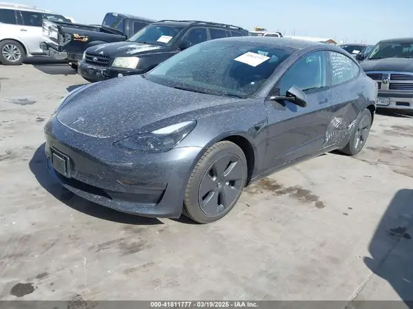 5YJ3E1EA0PF693637 2023 TESLA MODEL 3 - Image 2