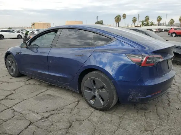 5YJ3E1EA0PF694870 2023 TESLA MODEL 3 - Image 2