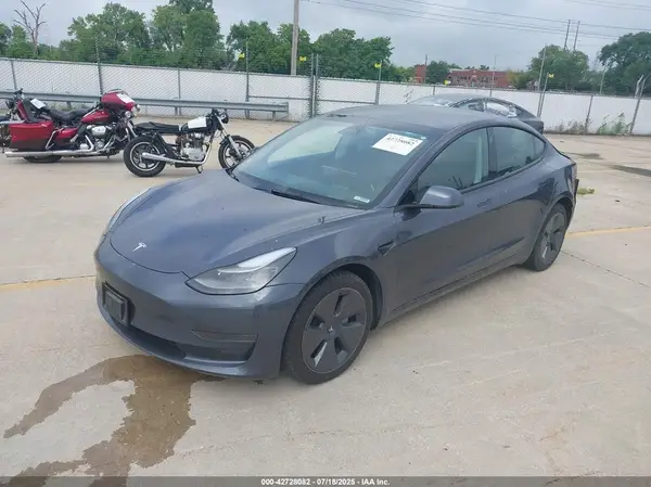 5YJ3E1EA0PF695162 2023 TESLA MODEL 3 - Image 2