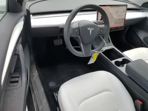 5YJ3E1EA0PF697364 2023 TESLA MODEL 3 - Image 8