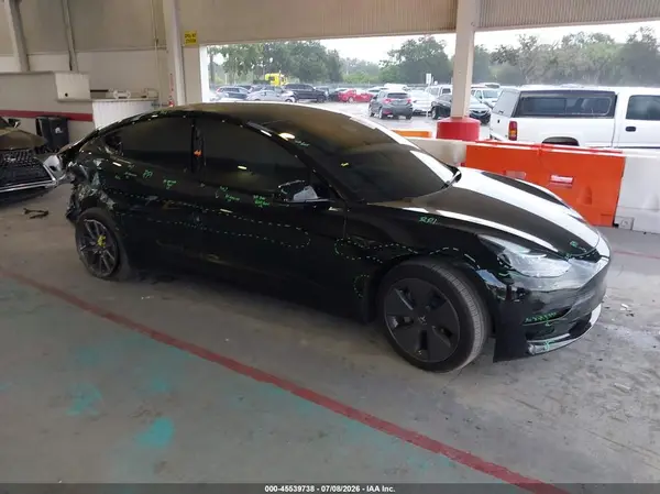 5YJ3E1EA0PF697574 2023 TESLA MODEL 3 - Image 1