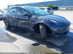 5YJ3E1EA0PF698076 2023 TESLA MODEL 3