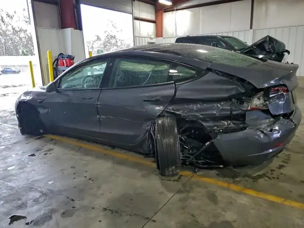 5YJ3E1EA0PF706323 2023 TESLA MODEL 3 - Image 2