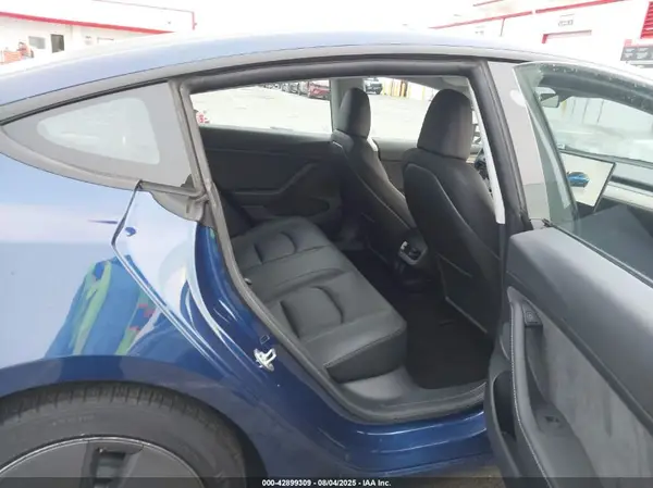 5YJ3E1EA0PF709075 2023 TESLA MODEL 3 - Image 8