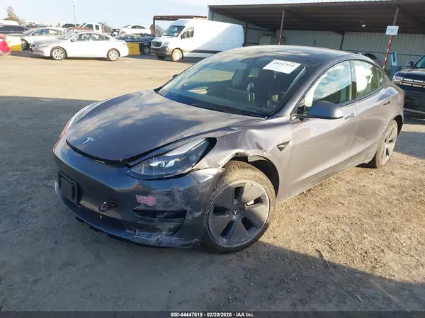 5YJ3E1EA0PF709688 2023 TESLA MODEL 3 - Image 2