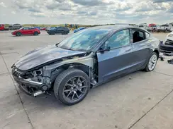 5YJ3E1EA0PF710498 2023 TESLA MODEL 3