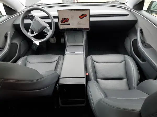 5YJ3E1EA0RF717065 2024 TESLA MODEL 3 - Image 8