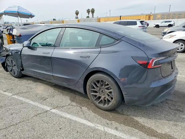 5YJ3E1EA0RF726865 2024 TESLA MODEL 3 - Image 2