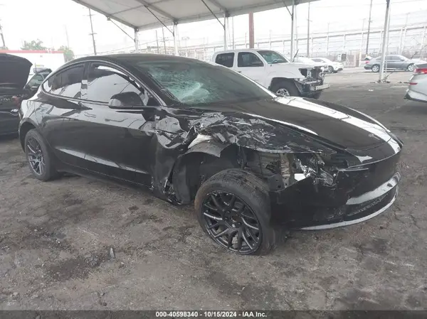 5YJ3E1EA0RF727661 2024 TESLA MODEL 3 - Image 1
