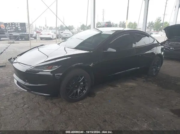 5YJ3E1EA0RF727661 2024 TESLA MODEL 3 - Image 2